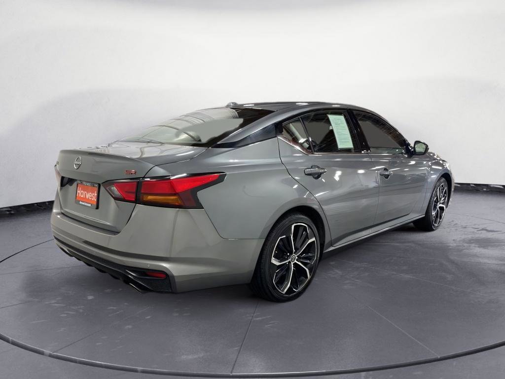 Used 2023 Nissan Altima 2.5 SR FWD image 8