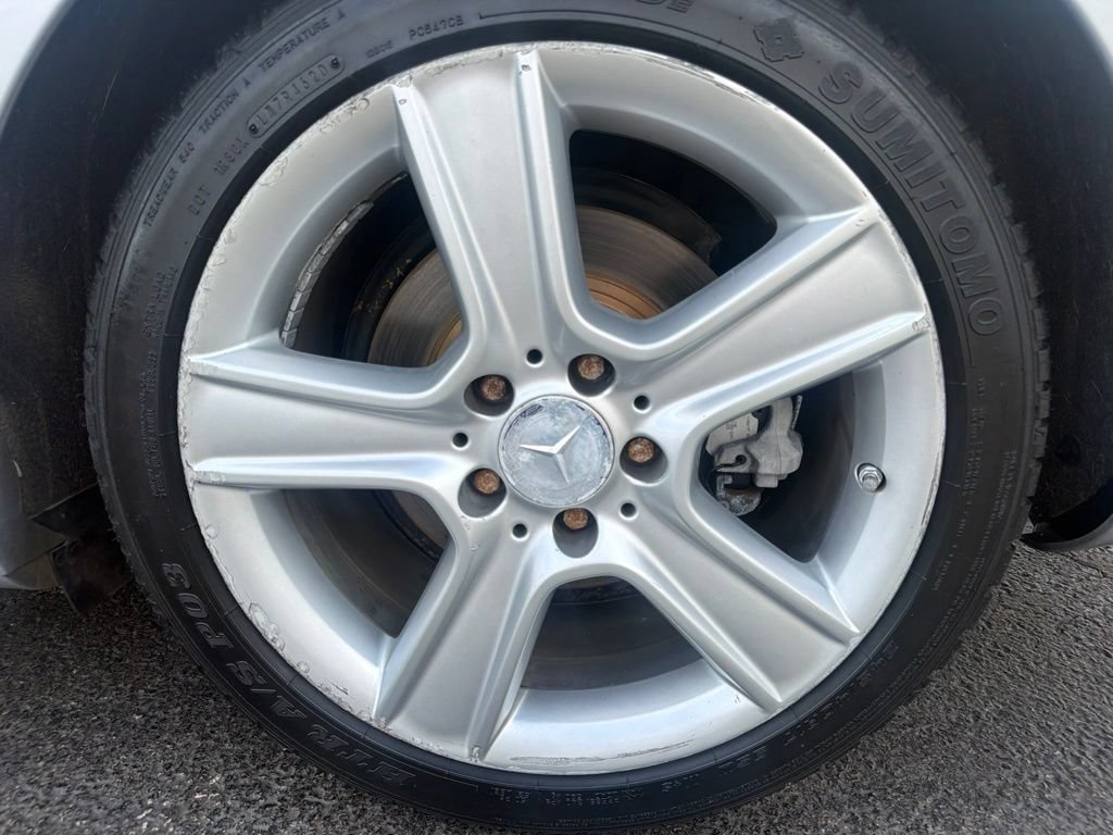 Used 2011 Mercedes-Benz C 300 4MATIC Sedan image 51