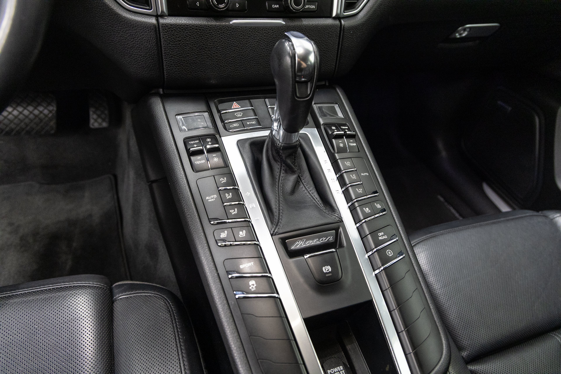 Used 2015 Porsche Macan S AWD/4WD image 20