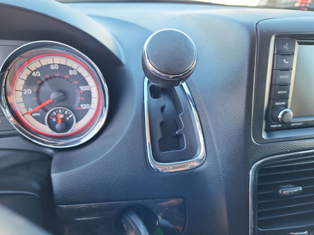 Used 2017 Dodge Grand Caravan SE w/ Power Window Group image 21