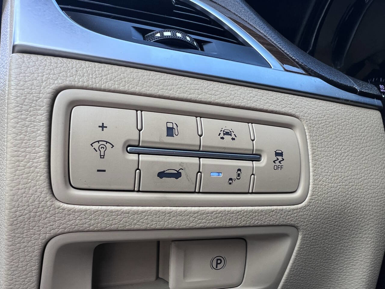 Used 2018 Genesis G80 3.8 image 19