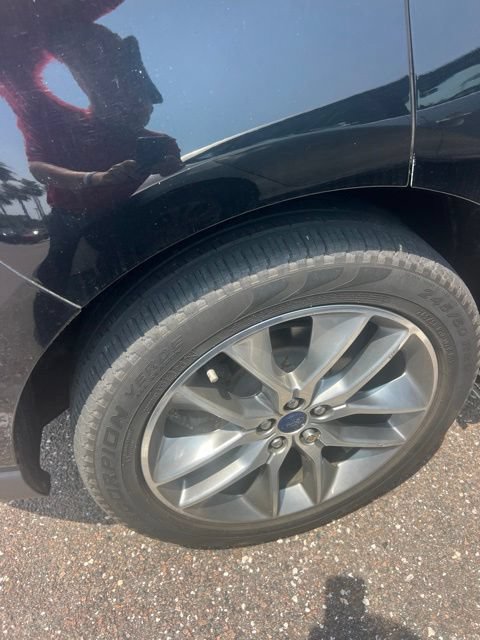 Used 2016 Ford Edge Titanium w/ Equipment Group 301A FWD image 16