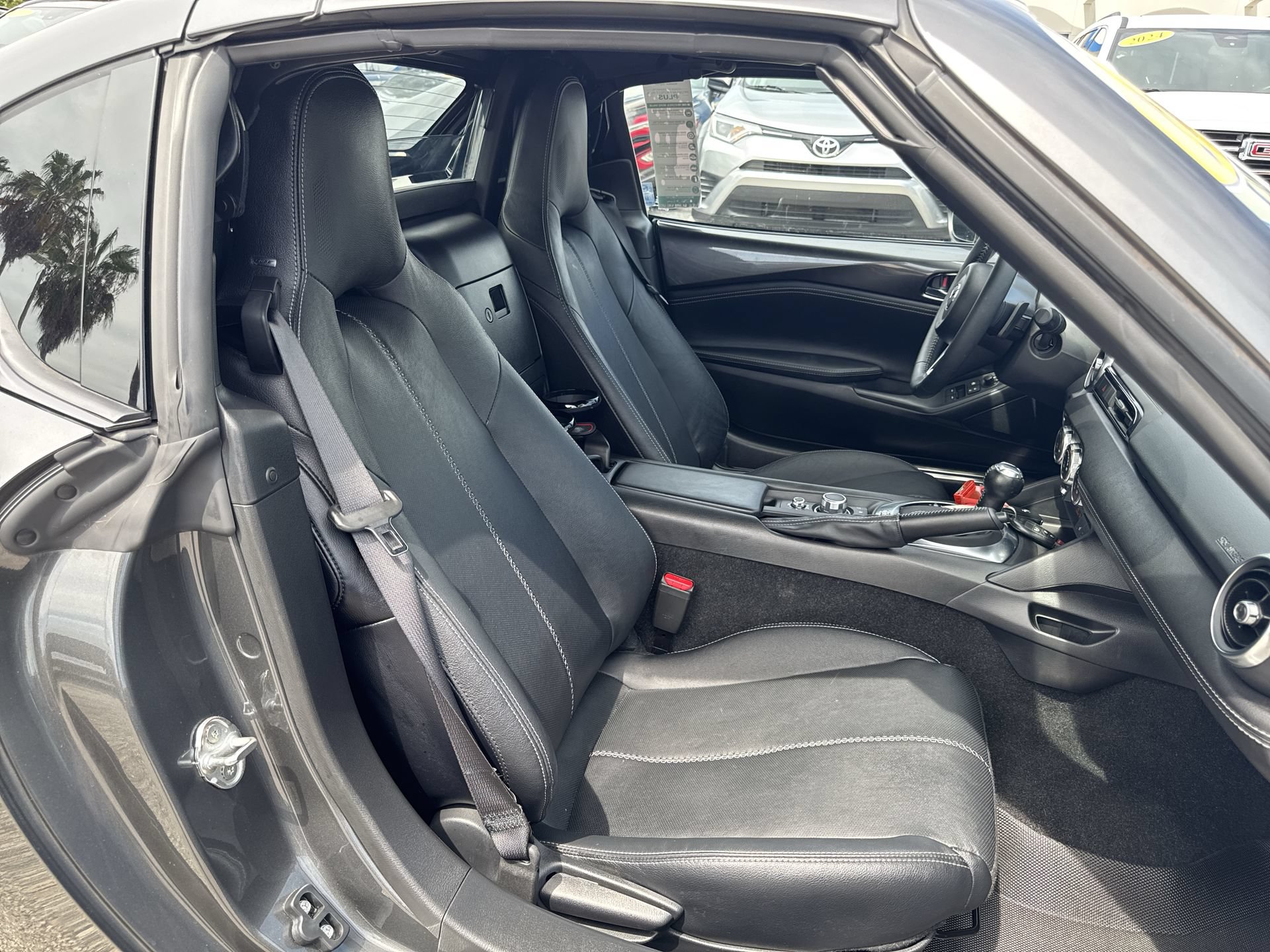 Used 2022 MAZDA MX-5 Miata RF Grand Touring RWD image 14