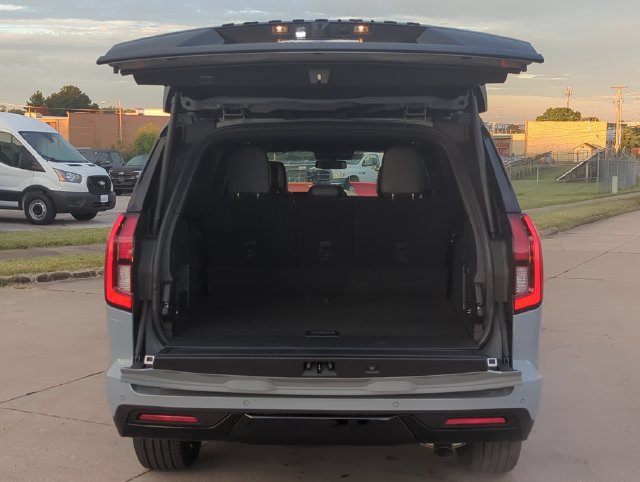 New 2027 Ford Expedition Max Platinum w/ Stealth Appearance Package AWD/4WD image 8