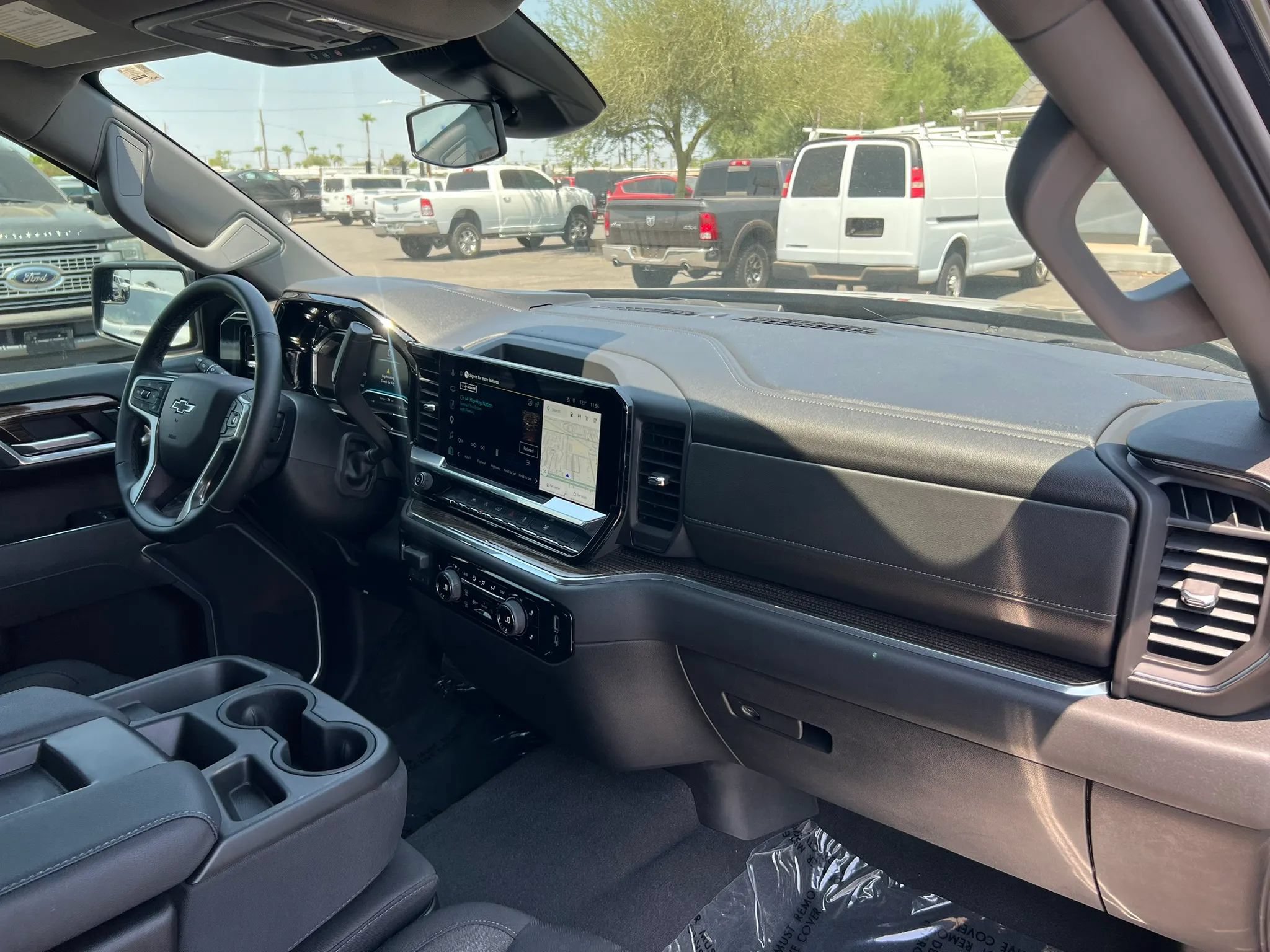 Used 2025 Chevrolet Silverado 1500 RST AWD/4WD image 19