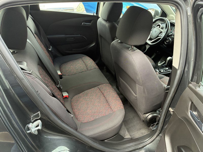 Used 2020 Chevrolet Sonic LT image 7