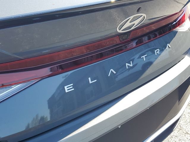 New 2026 Hyundai Elantra SEL Sport FWD image 7