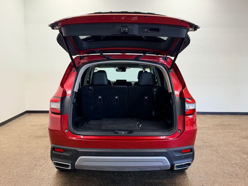 Used 2023 Honda Pilot Touring image 5