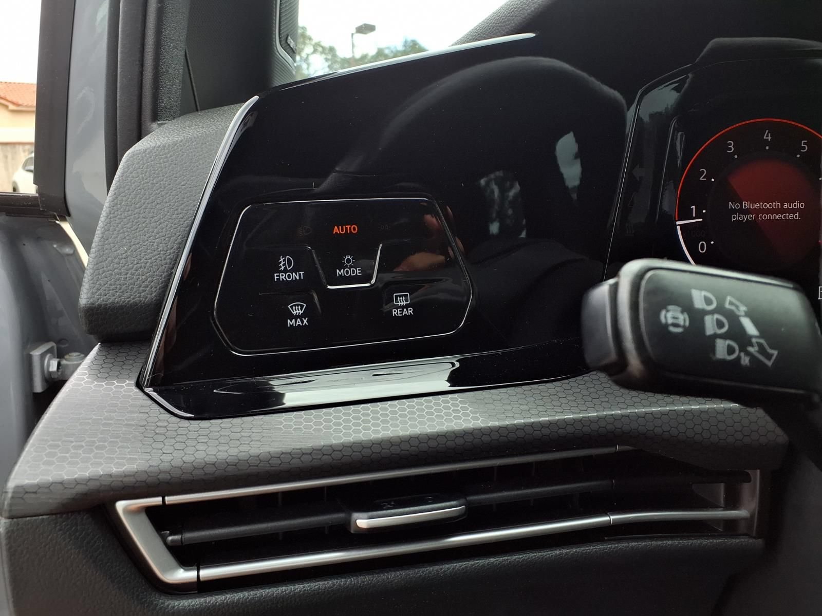 Used 2022 Volkswagen GTI SE FWD image 12