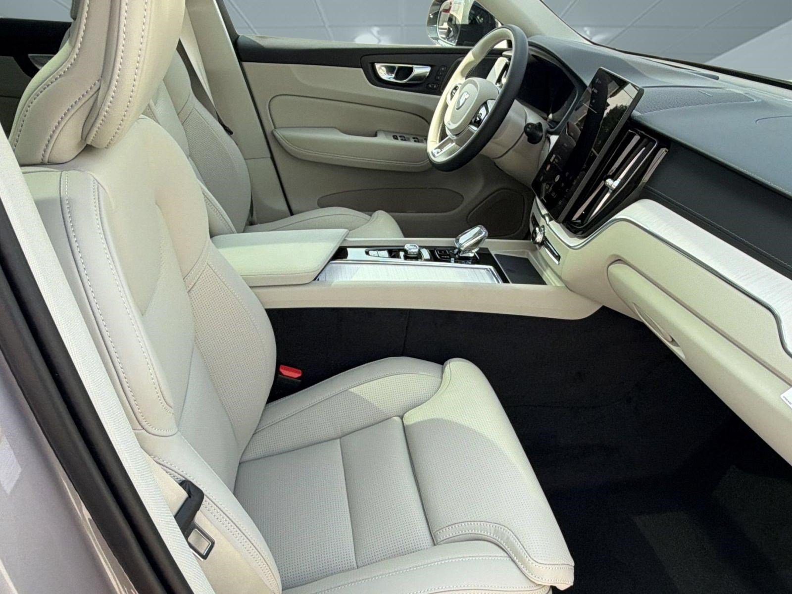 New 2026 Volvo XC60 B5 Ultra w/ Protection Package Premier AWD/4WD image 26