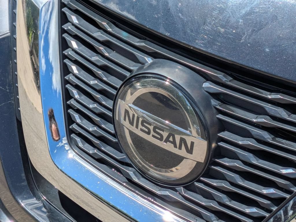 Used 2020 Nissan Rogue SV AWD/4WD image 9