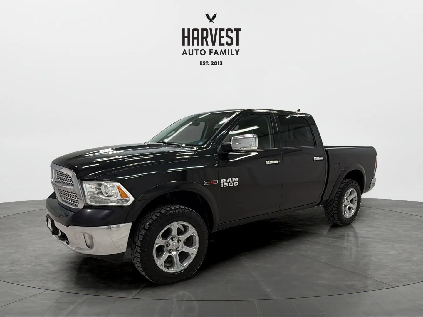 Used 2018 RAM 1500 Laramie w/ Convenience Group AWD/4WD image 1
