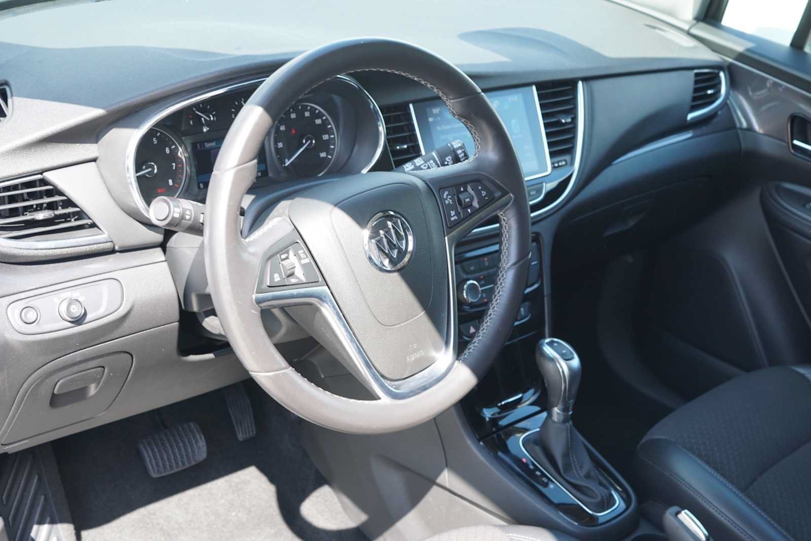 Used 2019 Buick Encore Preferred w/ Safety Package FWD image 7