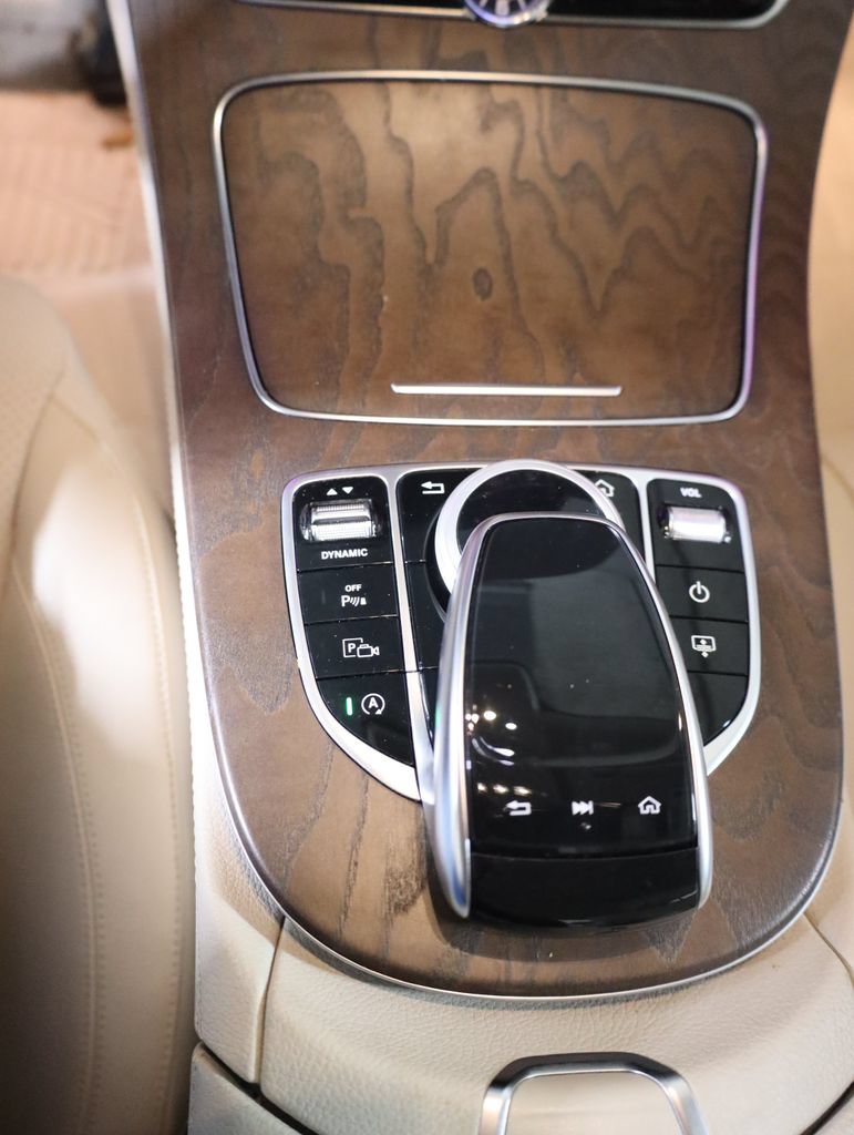 Certified 2018 Mercedes-Benz E 400 4MATIC Sedan image 25
