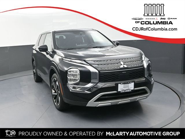Used 2023 Mitsubishi Outlander SE