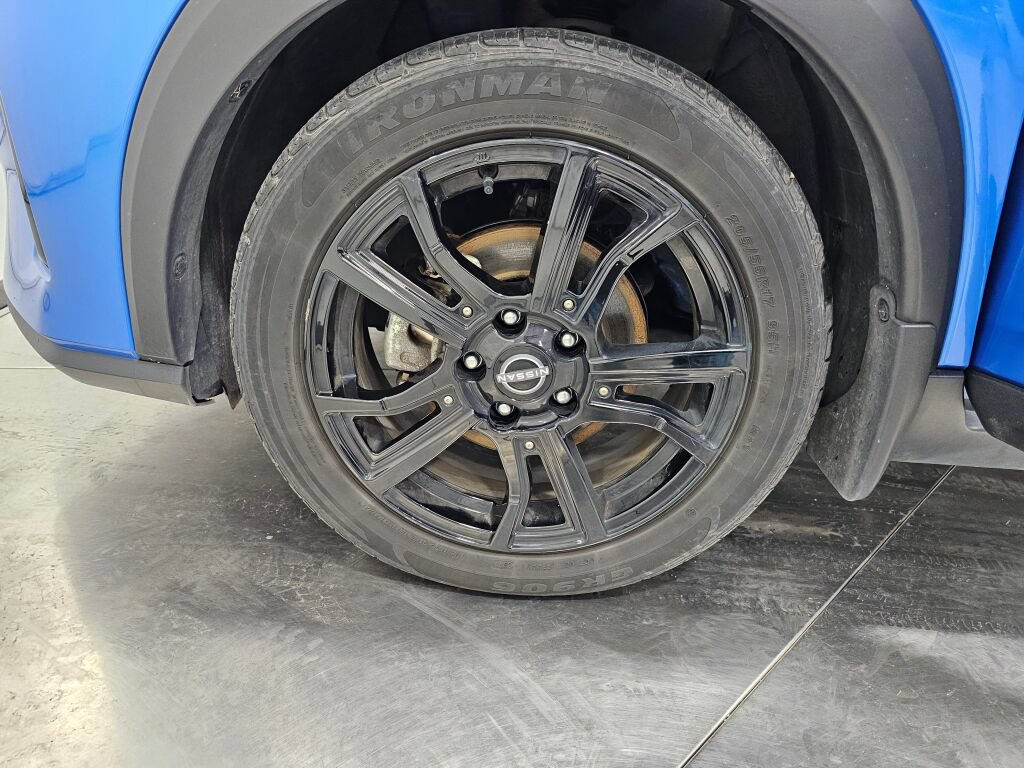 Used 2023 Nissan Kicks SR w/ SR Premium Package FWD image 10