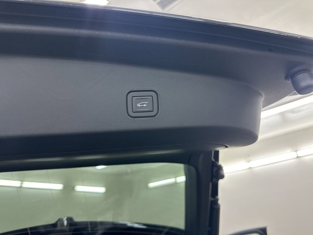 New 2026 Cadillac Lyriq Luxury image 25