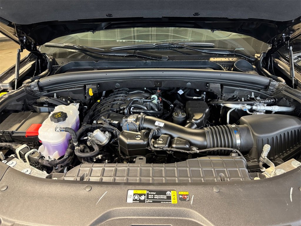 New 2025 Jeep Grand Cherokee Altitude image 27