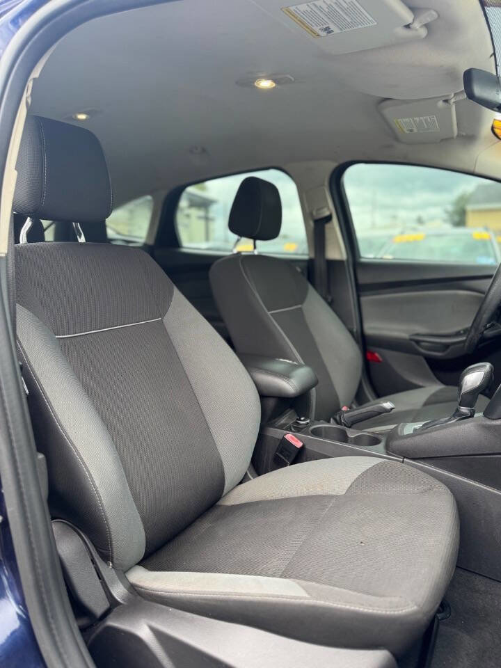 Used 2012 Ford Focus SE image 7