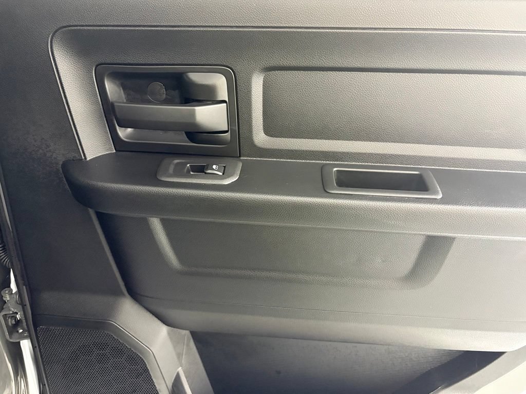 New 2026 RAM 2500 Laramie AWD/4WD image 15