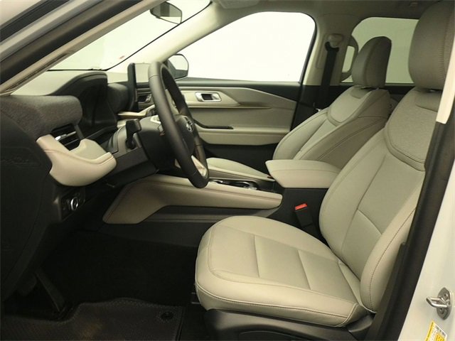New 2026 Ford Explorer Active w/ Active Comfort Package image 11