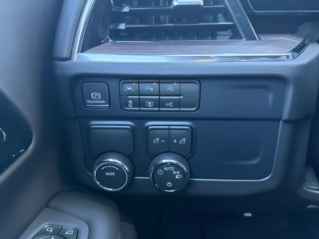 New 2026 Chevrolet Suburban LS image 27