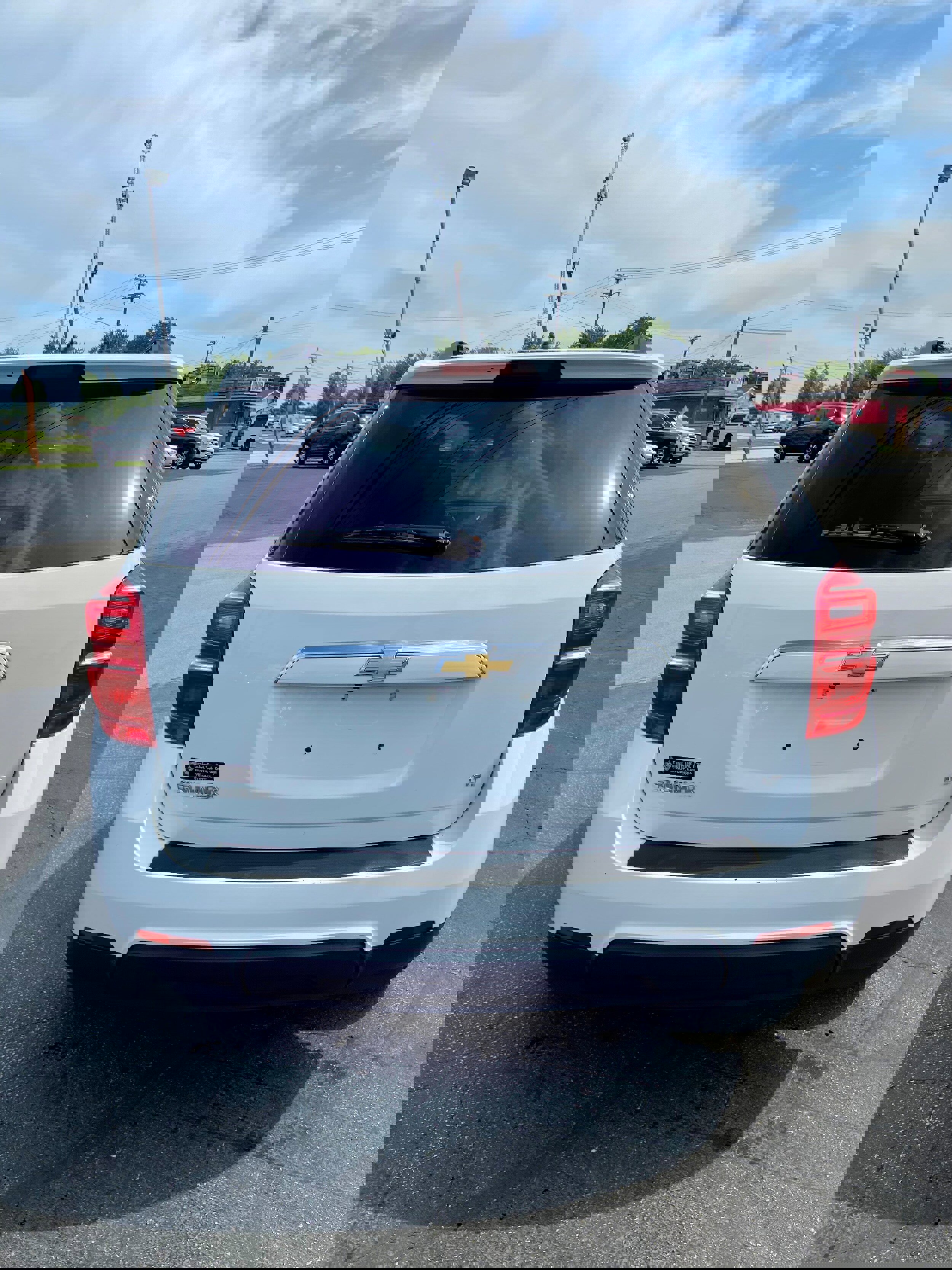 Used 2017 Chevrolet Equinox LT image 6