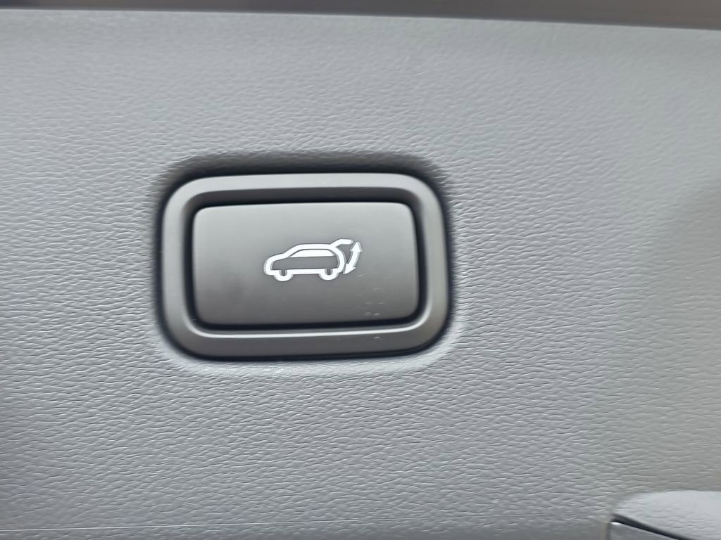 New 2025 Hyundai Tucson Limited image 21