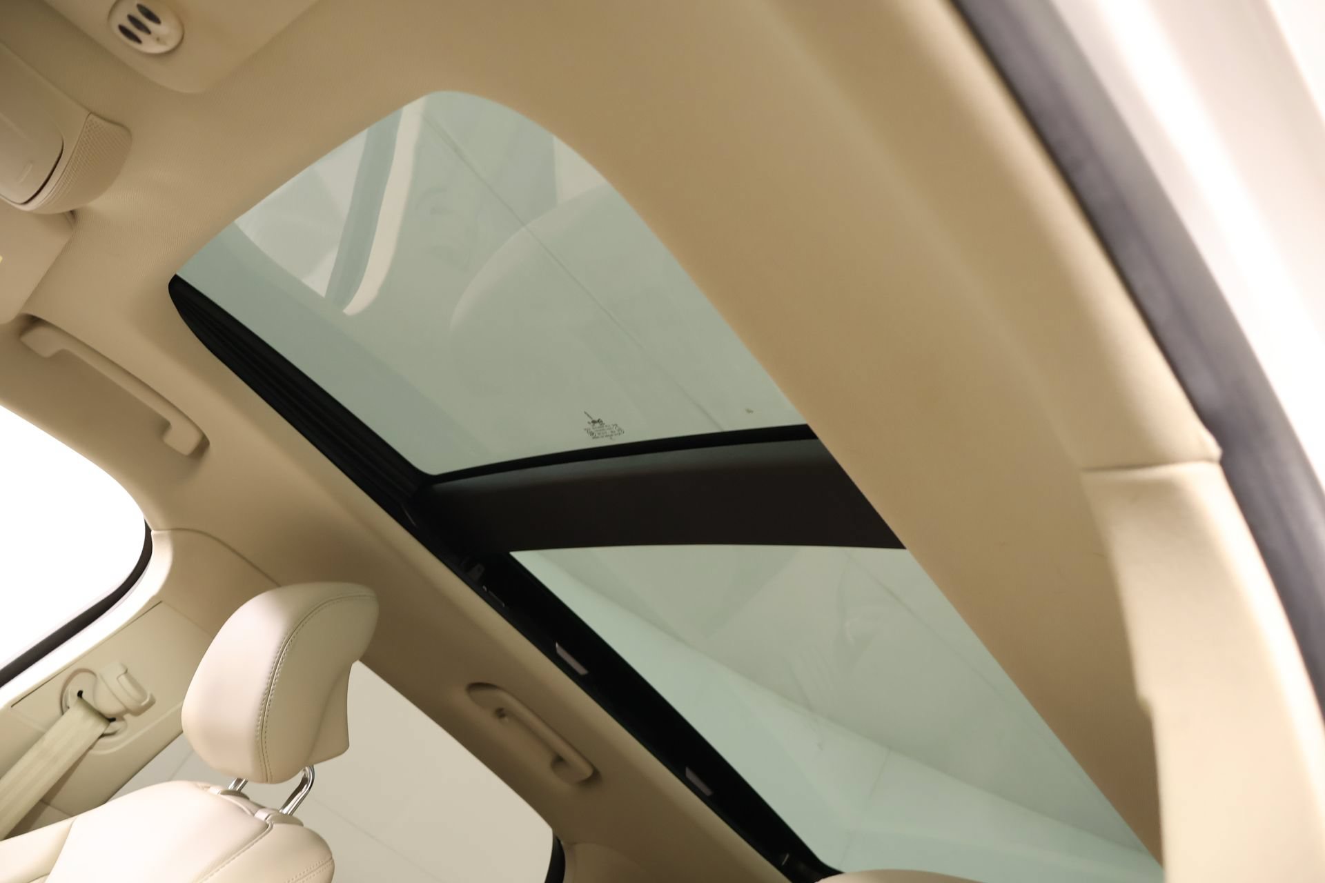 Used 2019 Lincoln MKC Reserve w/ MKC Climate Package FWD image 15