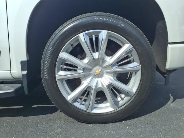 Used 2023 Chevrolet Silverado 1500 High Country AWD/4WD image 9