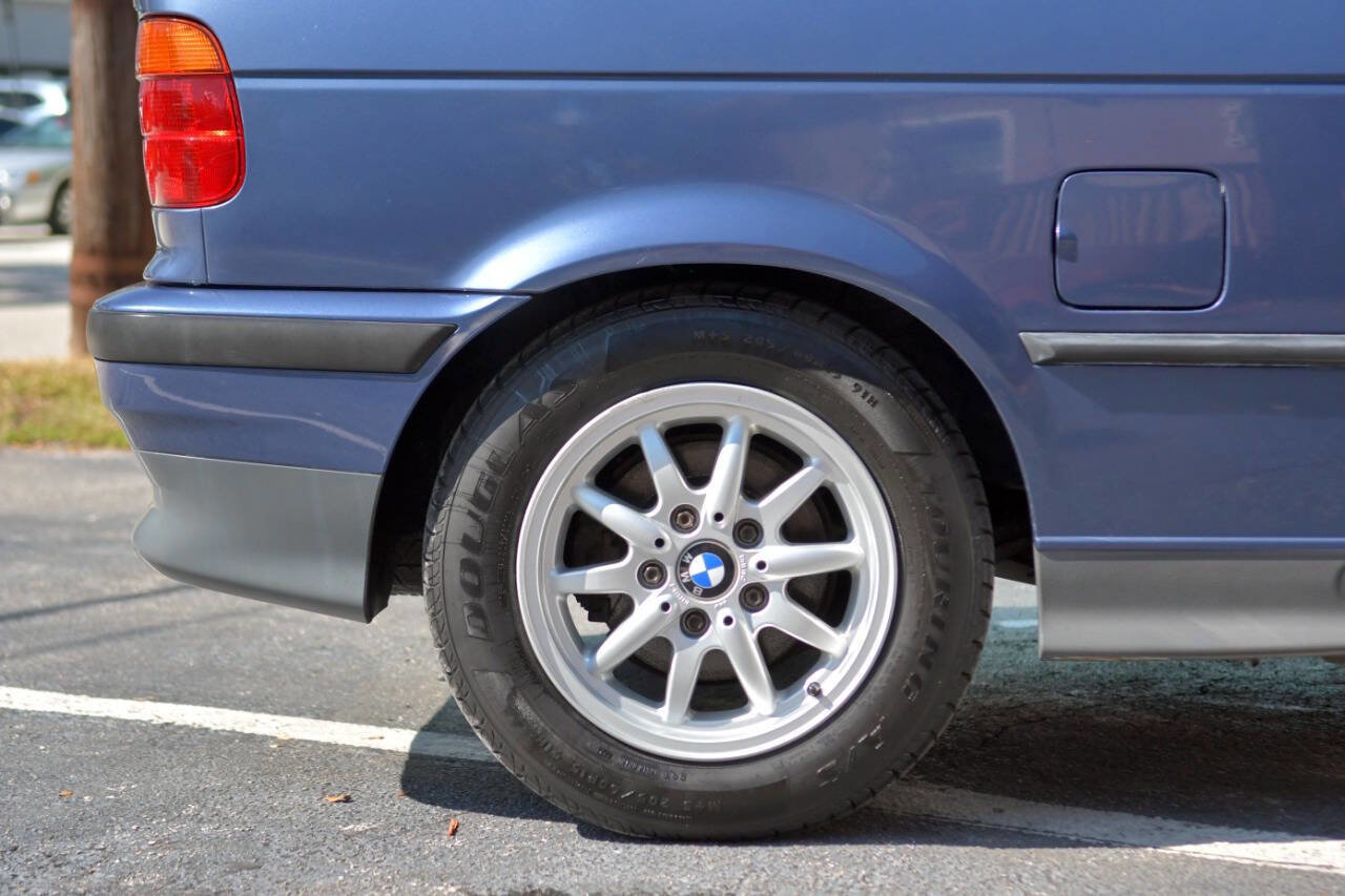 Used 1995 BMW 318ti Hatchback RWD image 34