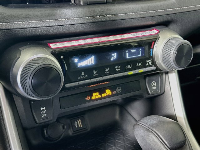 Certified 2024 Toyota RAV4 LE FWD image 18