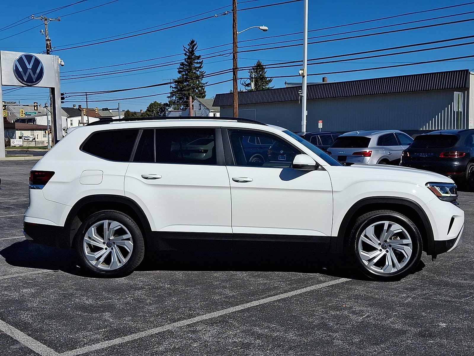 Used 2022 Volkswagen Atlas SE FWD image 9