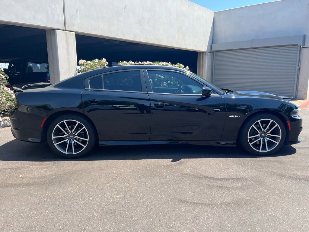 Used 2020 Dodge Charger R/T w/ Plus Group RWD image 3