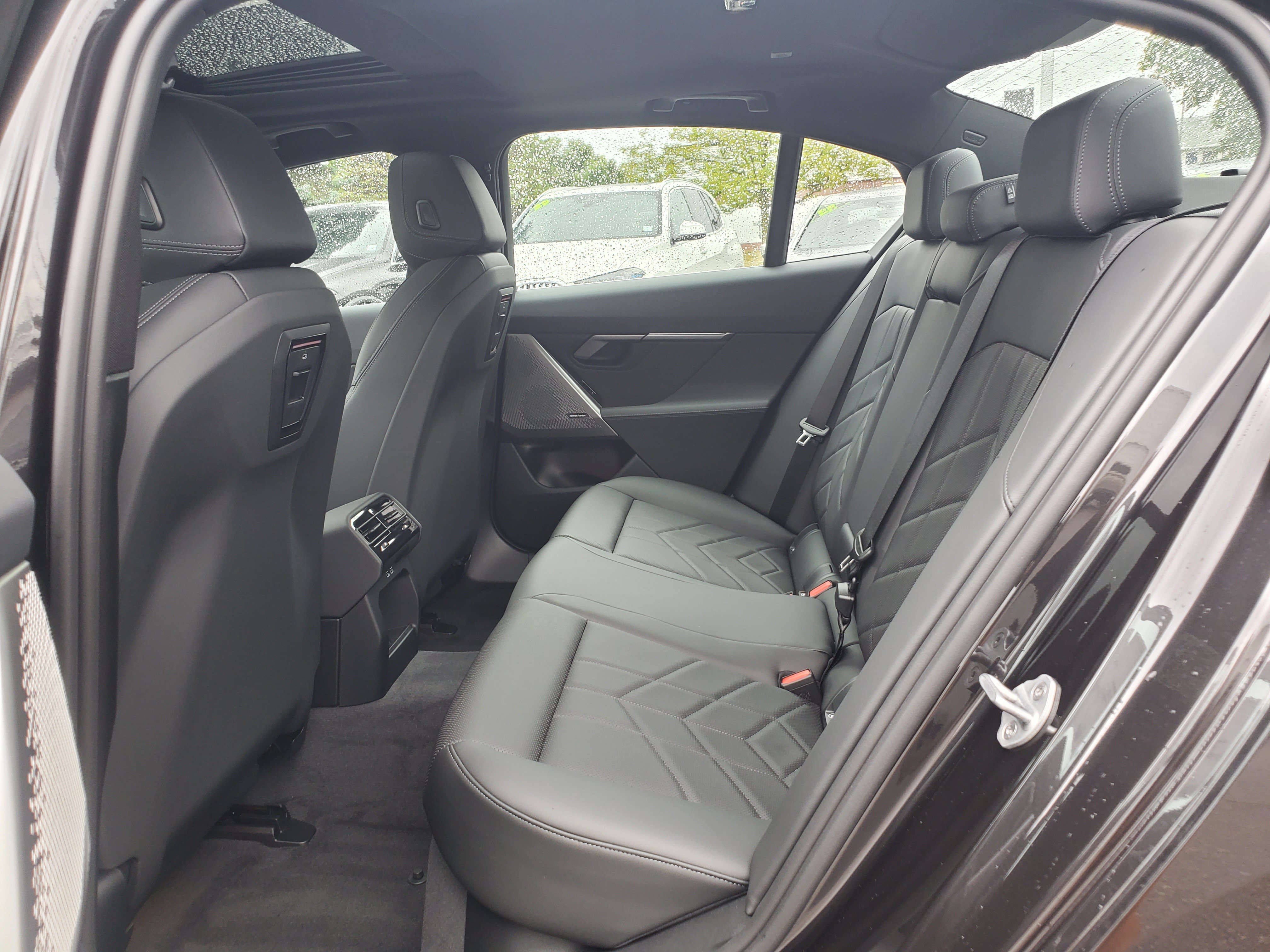 New 2027 BMW 530i xDrive w/ Premium Package AWD/4WD image 32