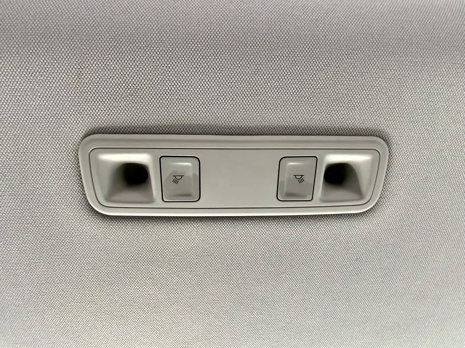 Used 2018 Chevrolet Silverado 1500 High Country image 47