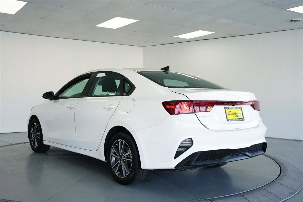 Used 2024 Kia Forte LXS FWD image 5