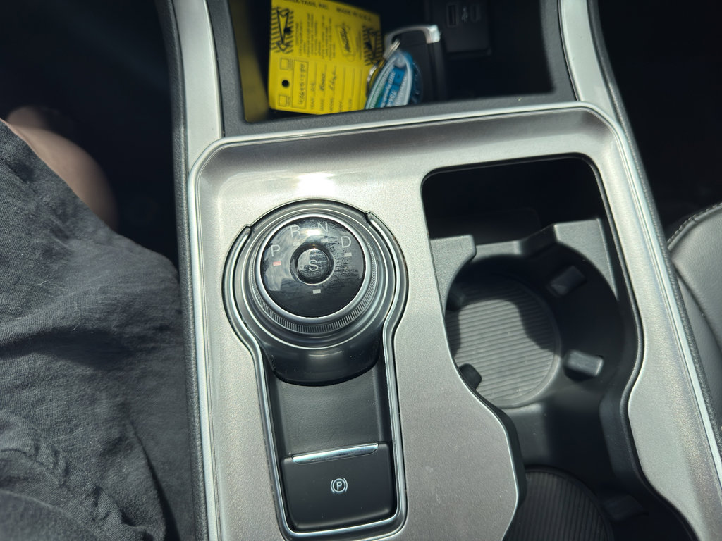 Used 2024 Ford Edge SEL w/ Convenience Package image 11