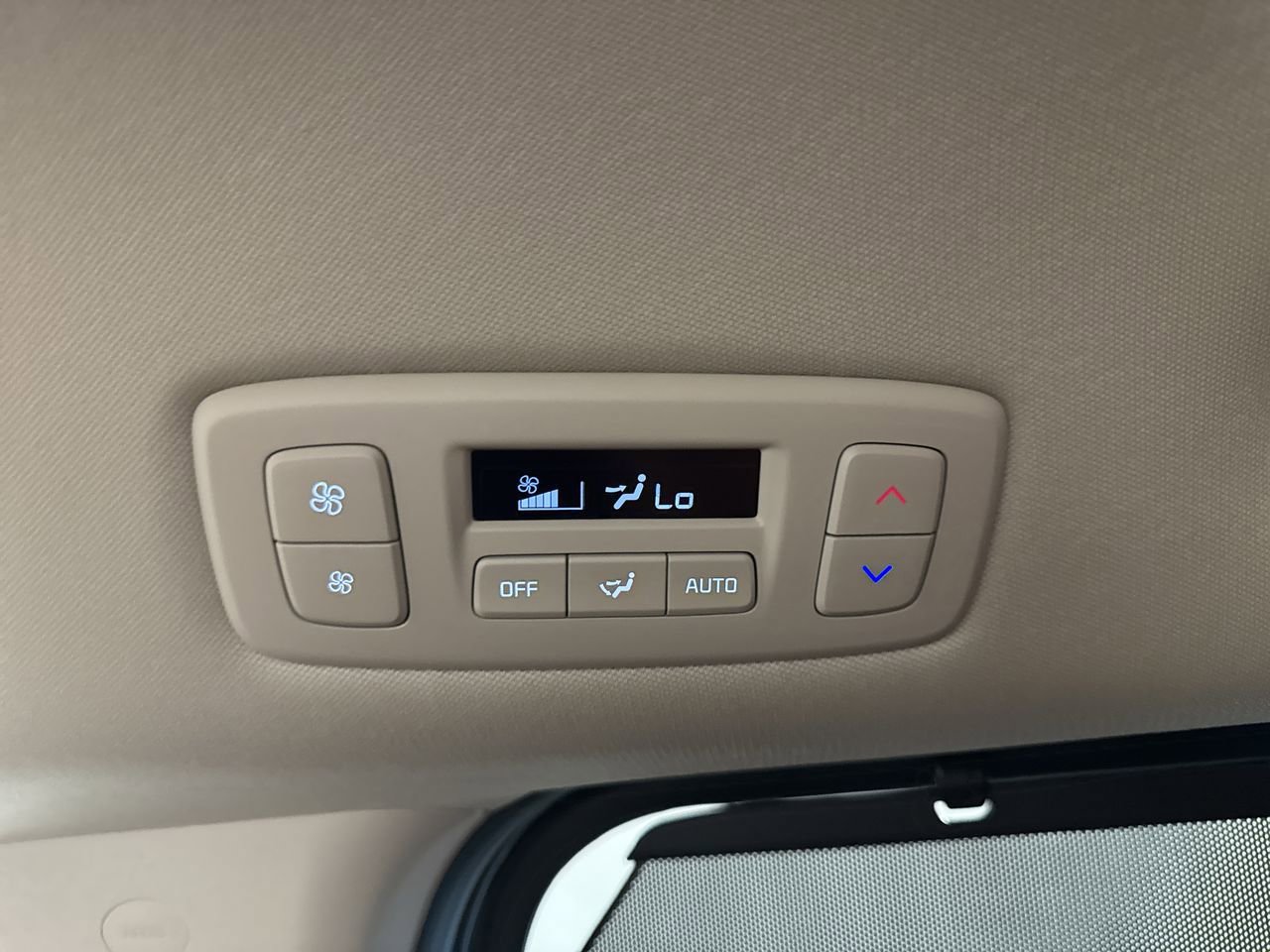 New 2026 Kia Carnival EX image 29