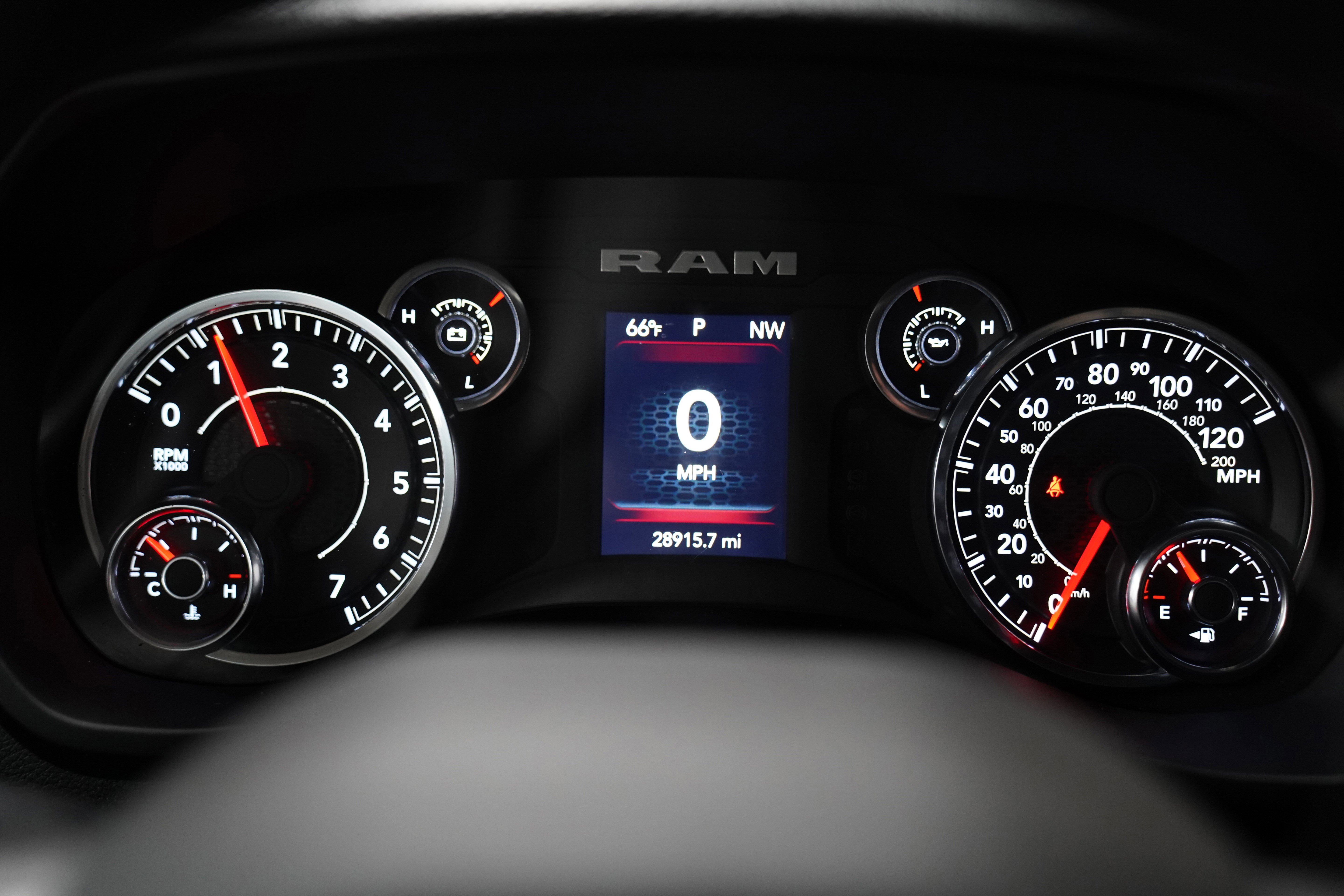 Used 2024 RAM 3500 Tradesman w/ Chrome Appearance Group image 21