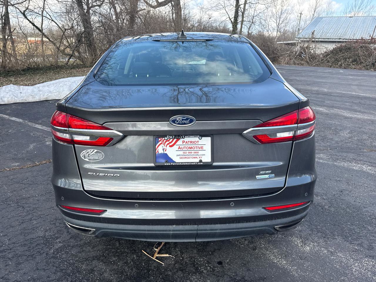Used 2019 Ford Fusion SE image 3