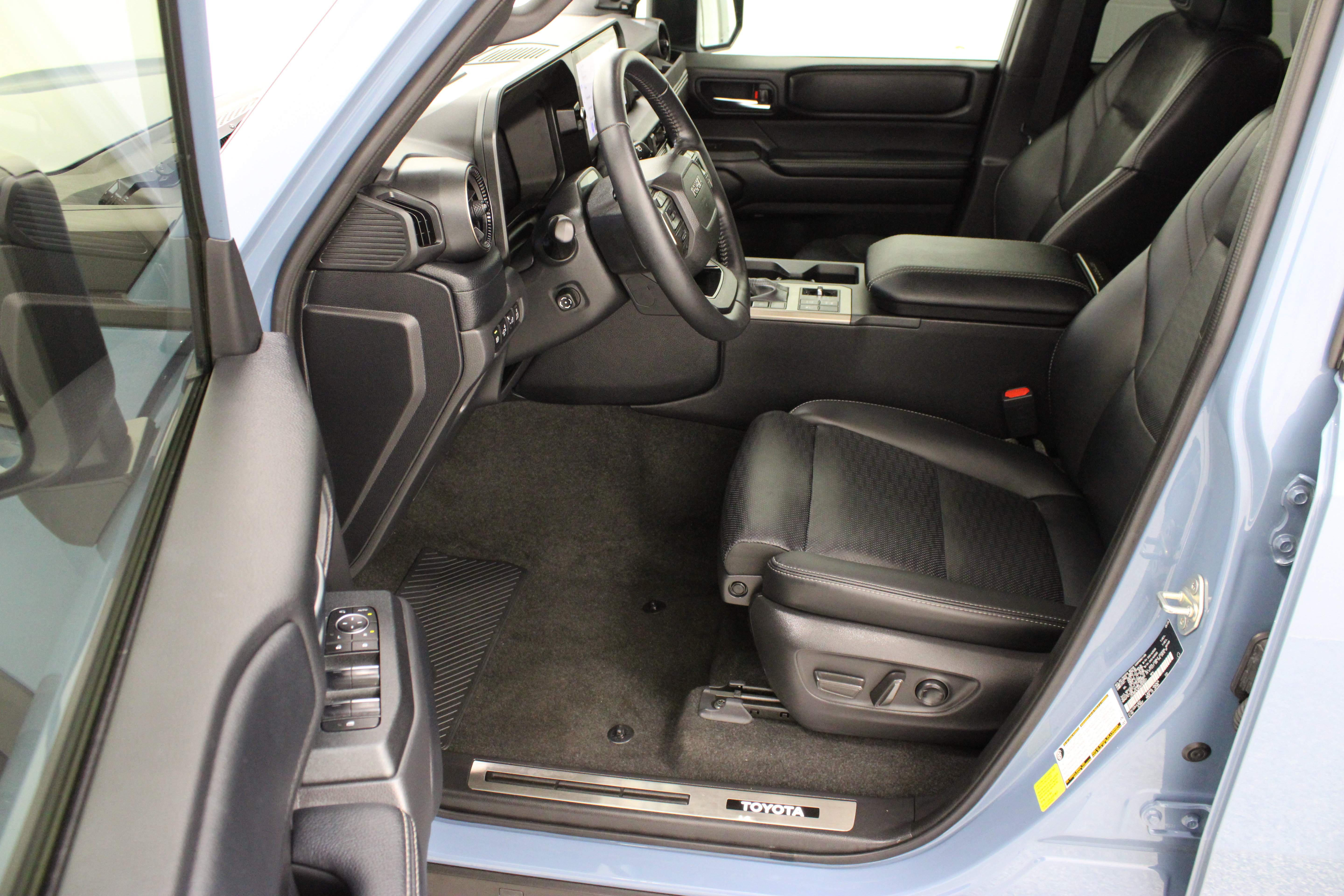 Used 2025 Toyota Land Cruiser w/ Premium Package AWD/4WD image 14