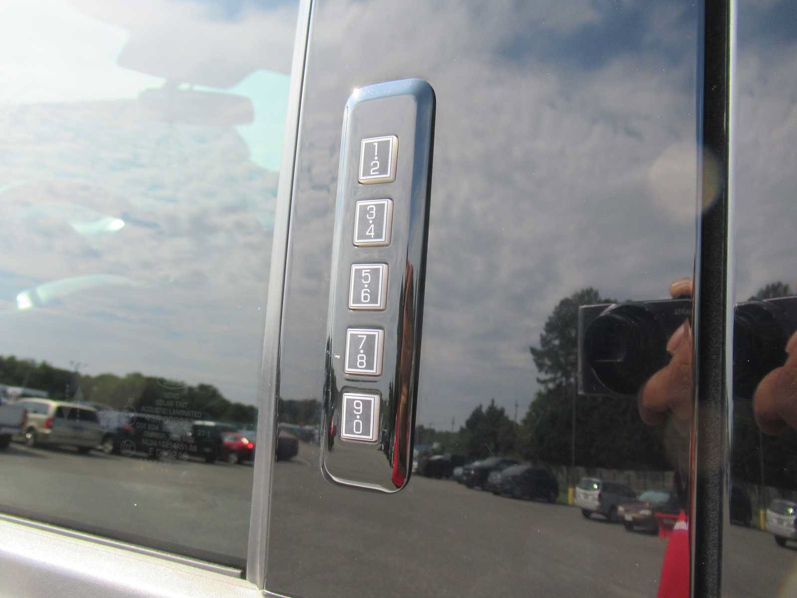 Used 2022 Ford F150 Raptor w/ Raptor 37 Performance Package AWD/4WD image 27