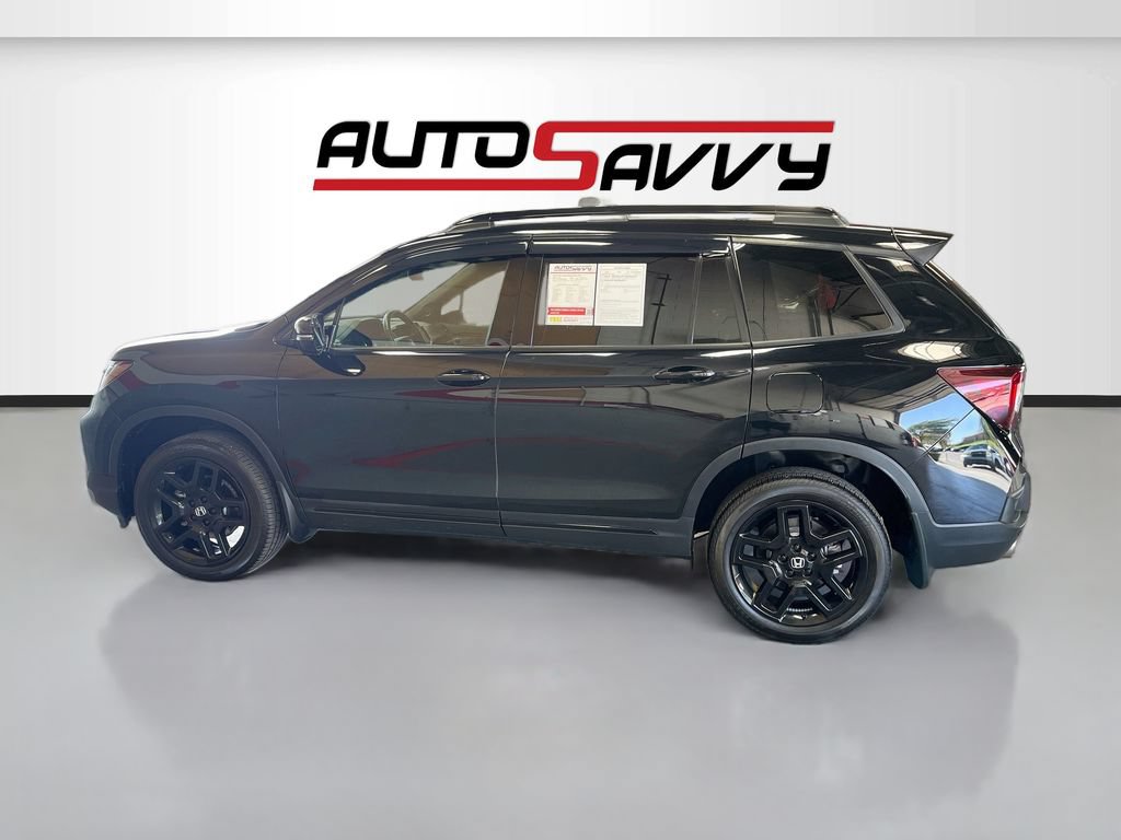 Used 2025 Honda Passport Black Edition image 4