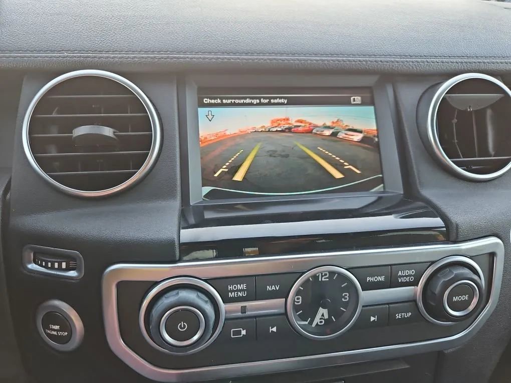 Used 2016 Land Rover LR4 HSE Silver Edition image 34