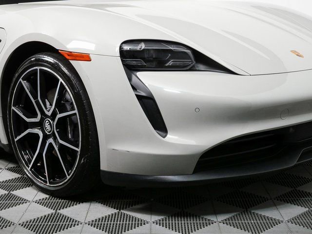 Certified 2024 Porsche Taycan image 39