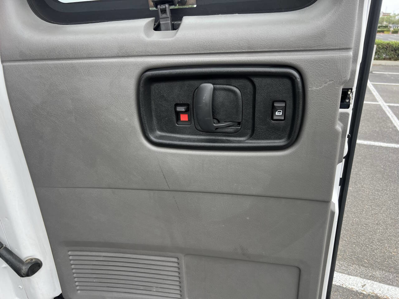 Used 2018 Chevrolet Express 3500 LT w/ LT Preferred Equipment Group RWD image 28