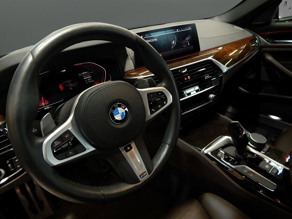 Used 2022 BMW 540i xDrive w/ M Sport Package image 10