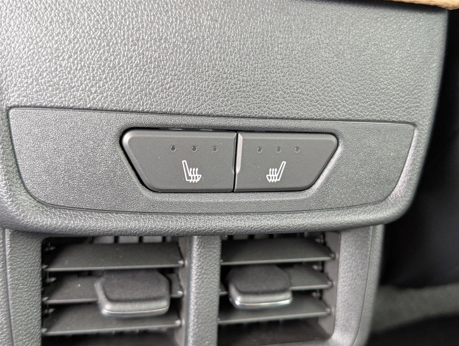 New 2026 Chevrolet Equinox ACTIV w/ Convenience Package III image 12