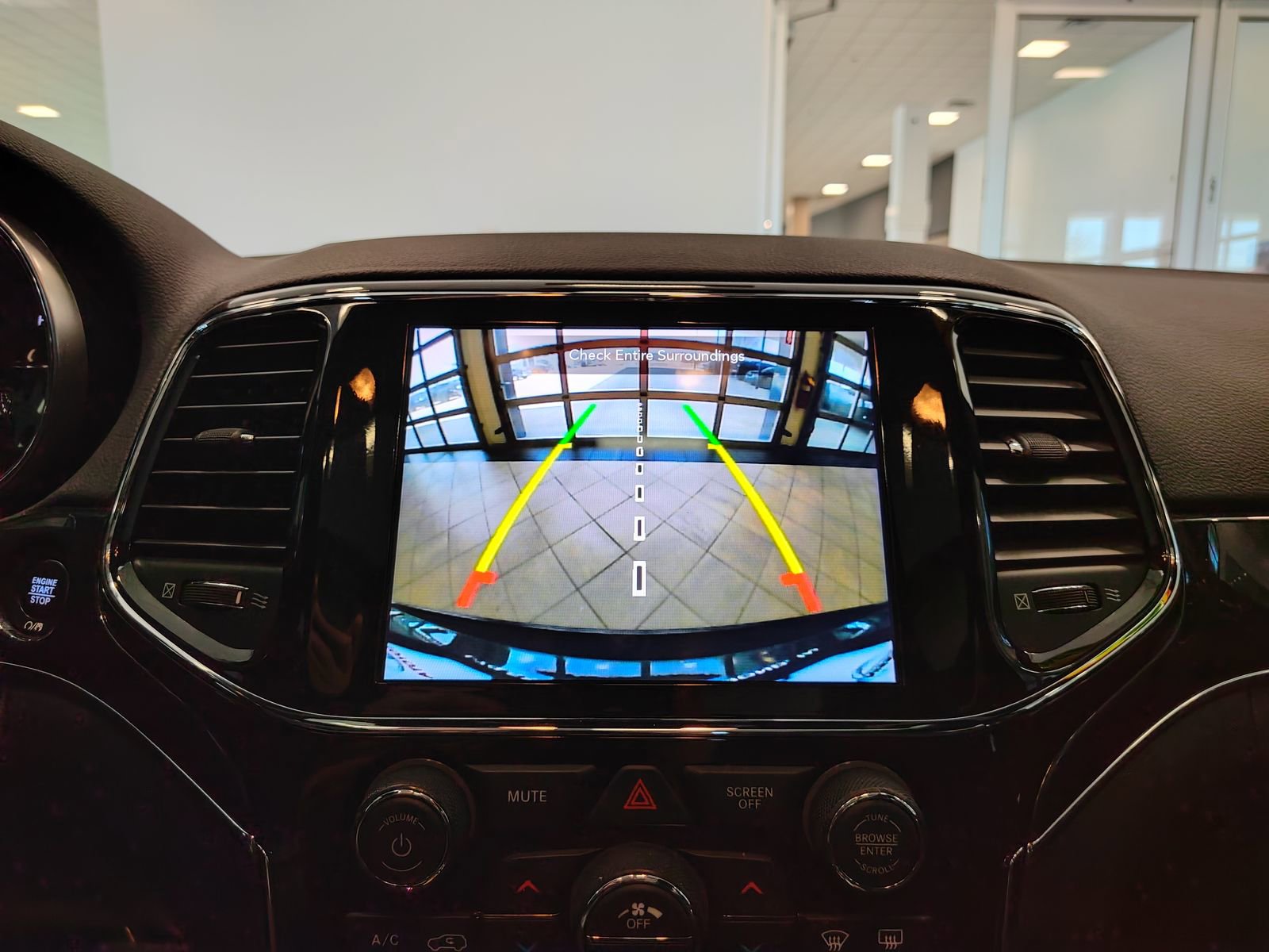 Used 2021 Jeep Grand Cherokee Trailhawk w/ Trailhawk Luxury Group image 26